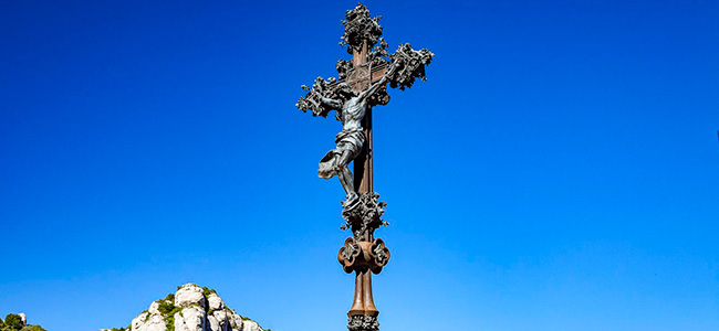 Rosario monumental y entorno de la Santa Cova de Montserrat
